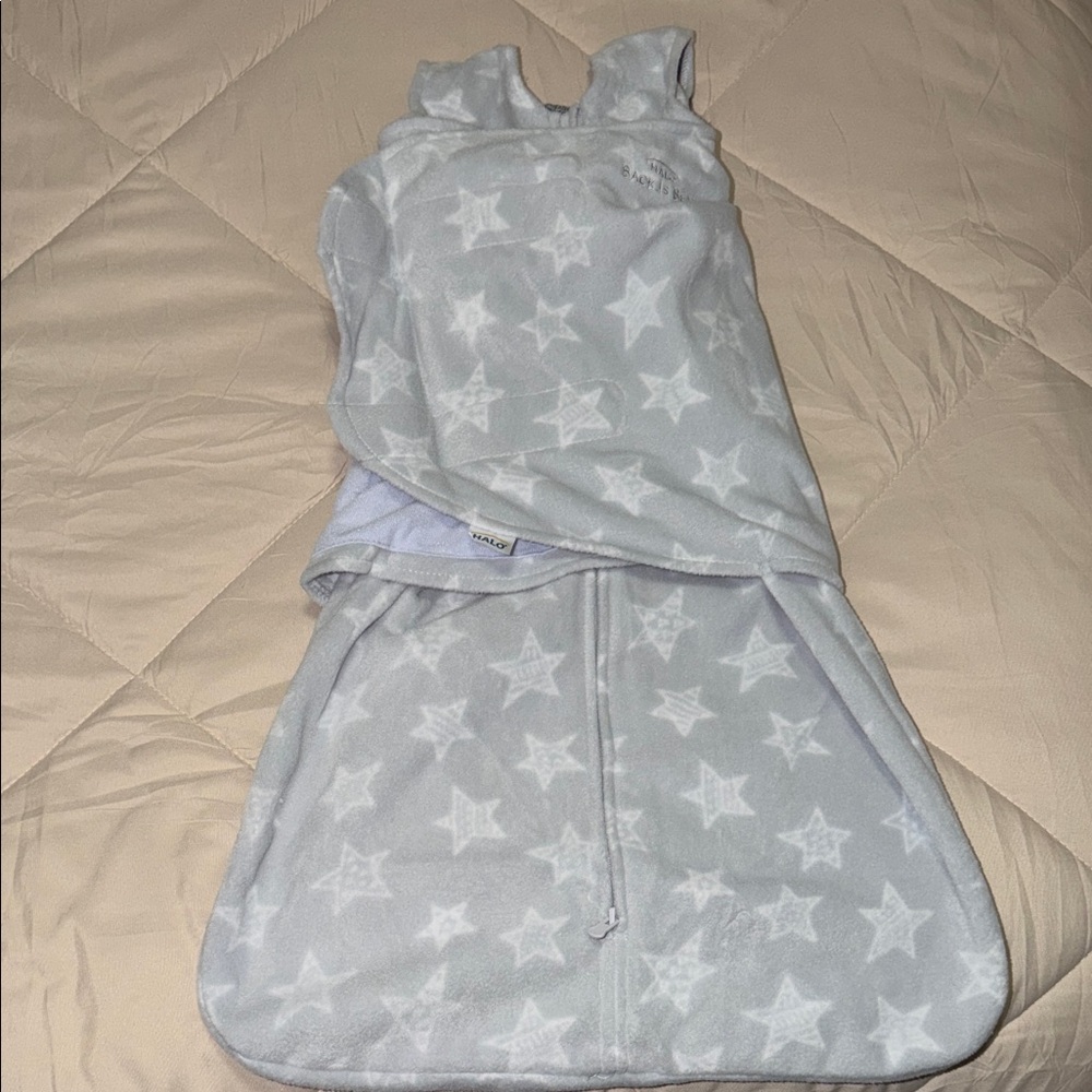 Halo Light Gray Star Print Sleep Sack Swaddle
